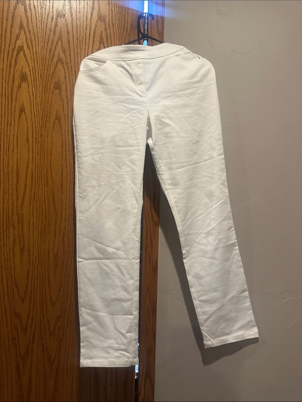 Women’s White Stretch Slim Pants